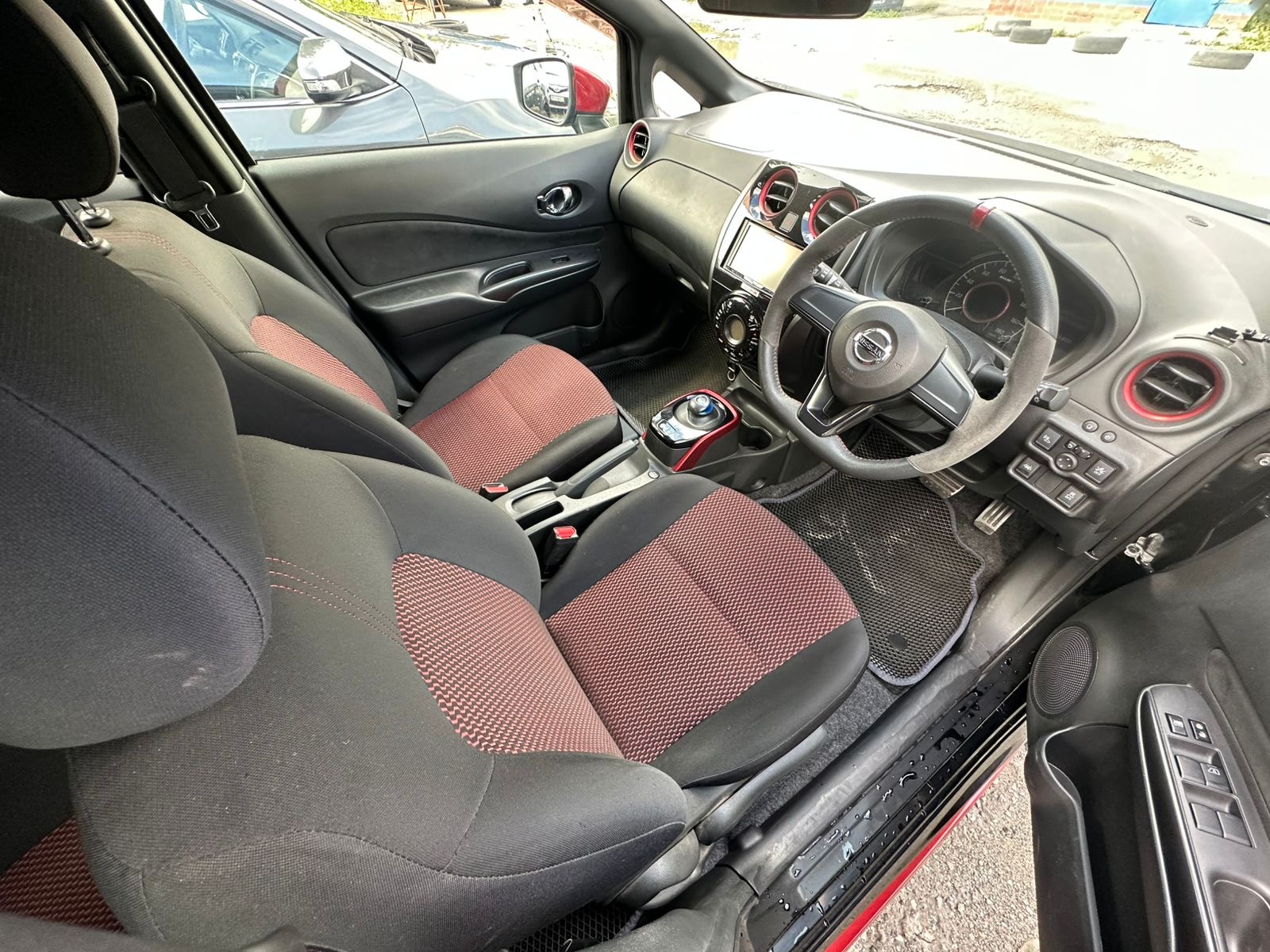 NISSAN NOTE E-POWER NISMO 2017 год