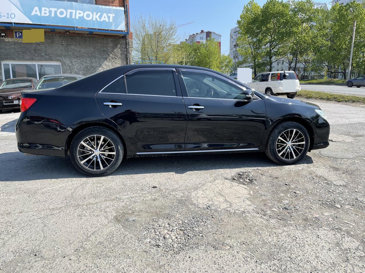 TOYOTA Camry 2012 год