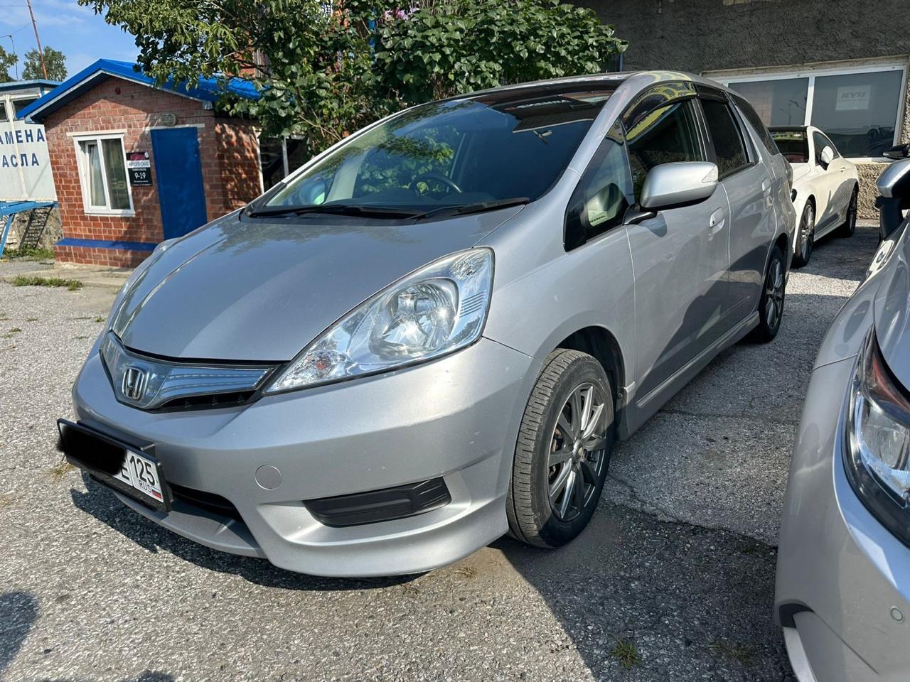 HONDA Fit Shuttle 2011 год