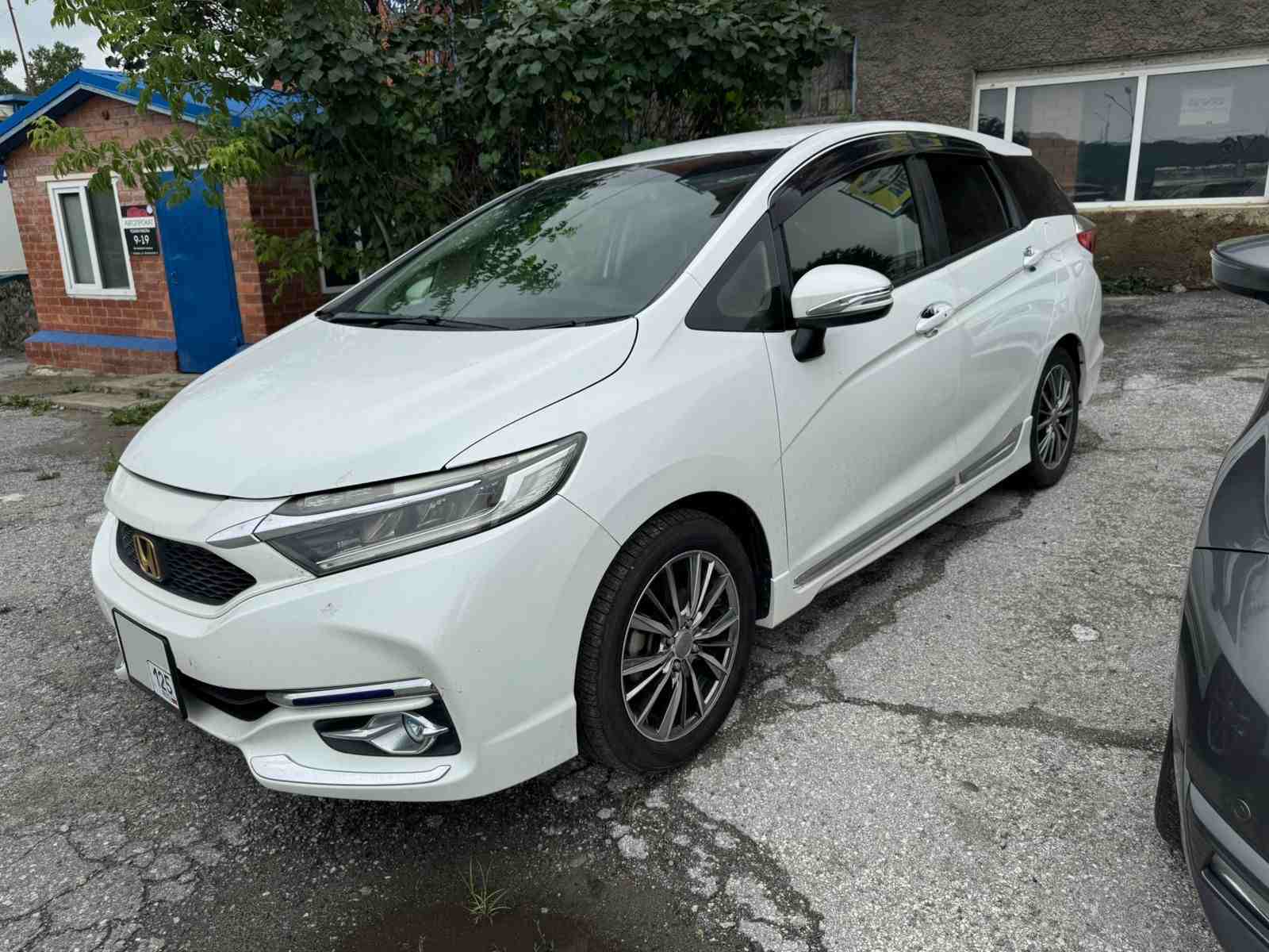 HONDA Shuttle 2015 год