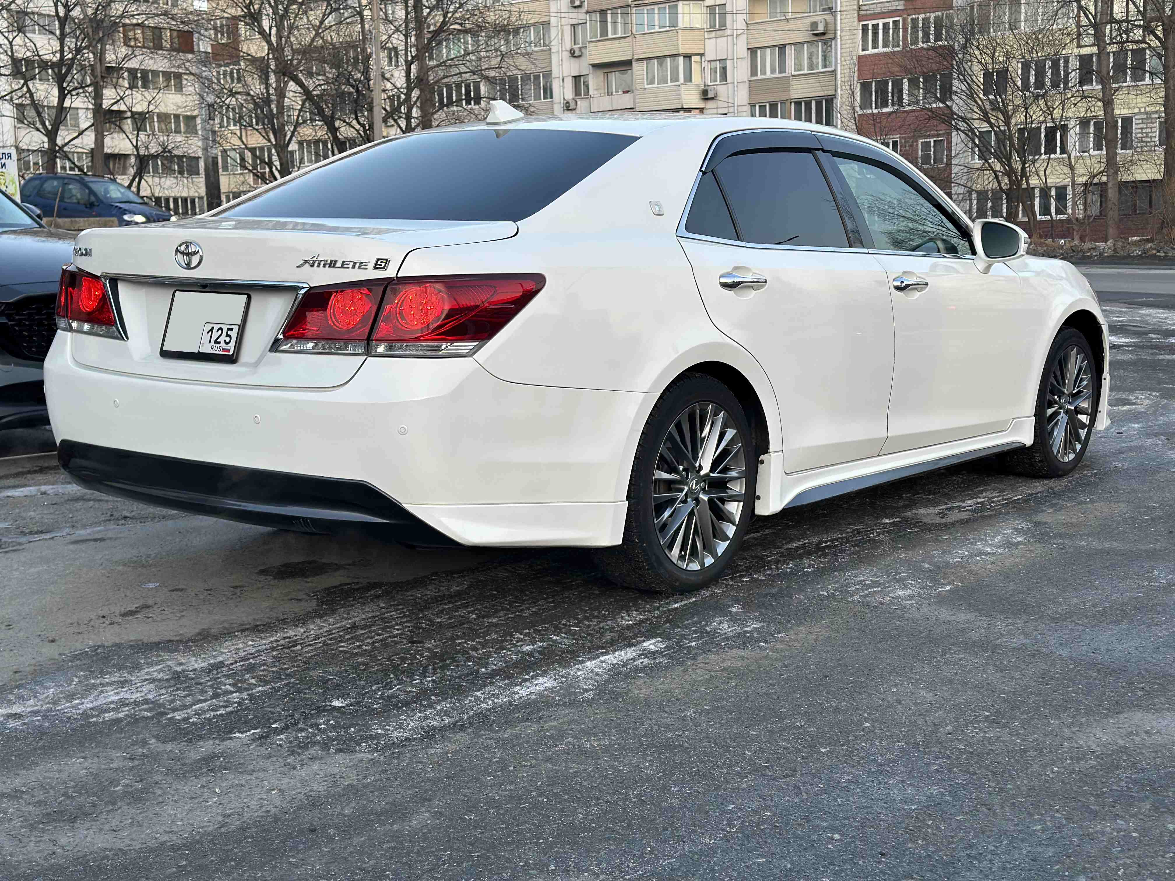 Toyota Crown Athlete S