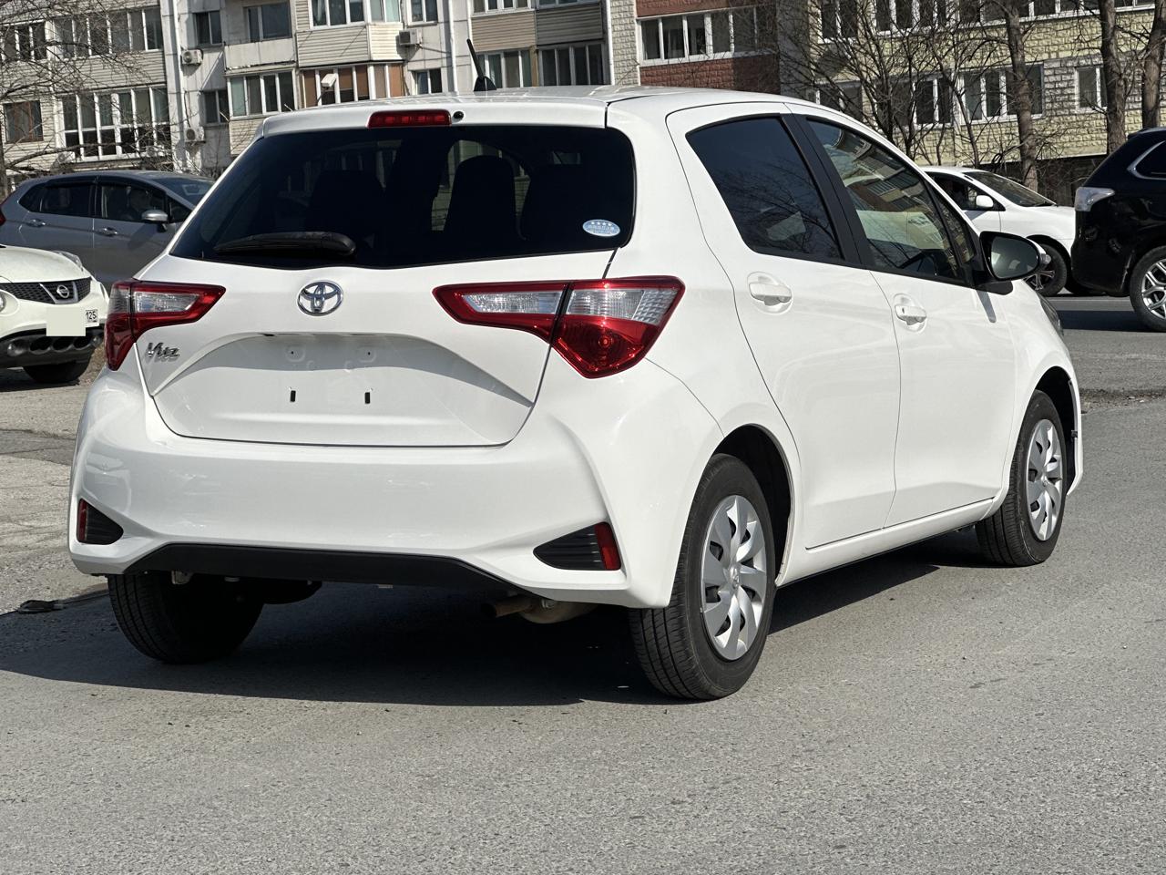 TOYOTA Vitz 2019 год