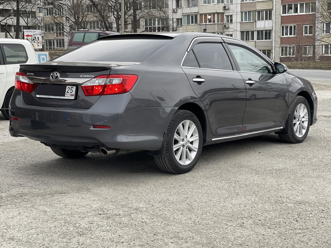 TOYOTA Camry 2013 год
