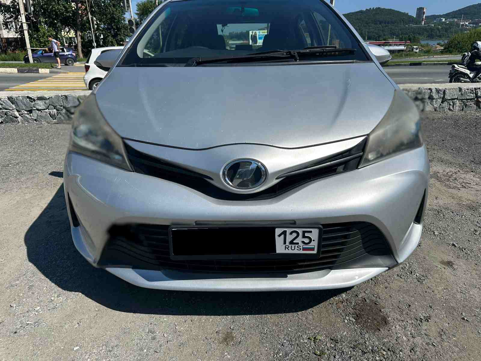 TOYOTA Vitz